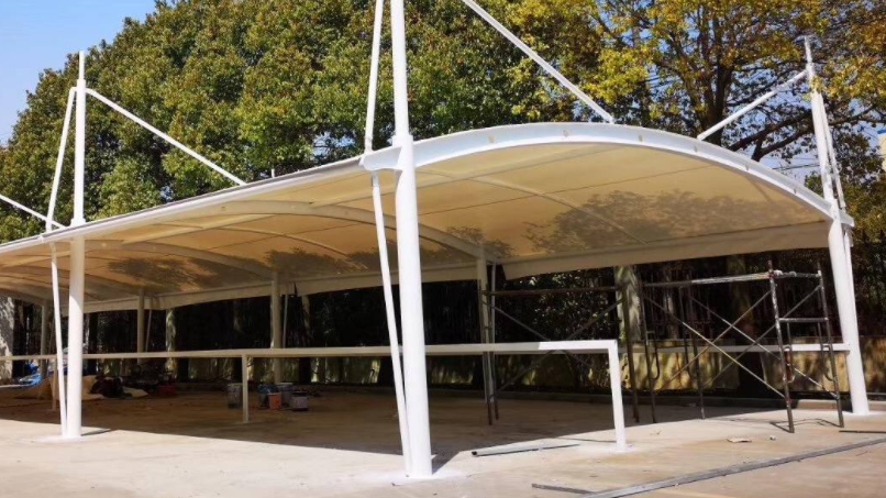 膜結(jié)構(gòu)車(chē)棚安裝有哪些步驟？