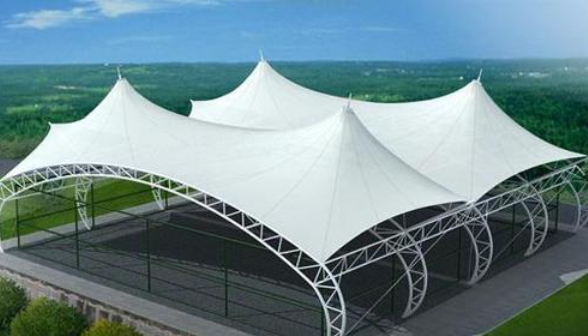 合肥膜結(jié)構(gòu)棚有哪些特點(diǎn)？