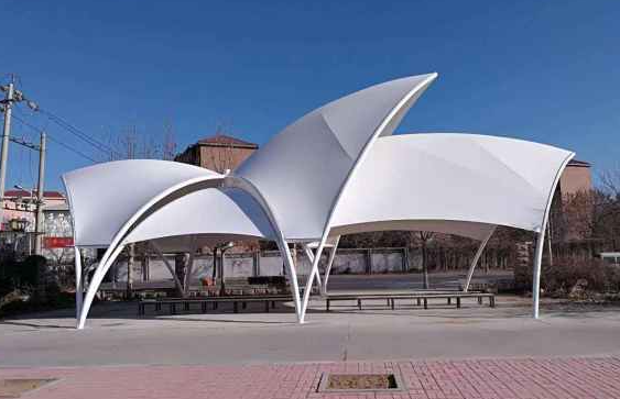 安徽膜結(jié)構(gòu)棚安裝步驟是什么？